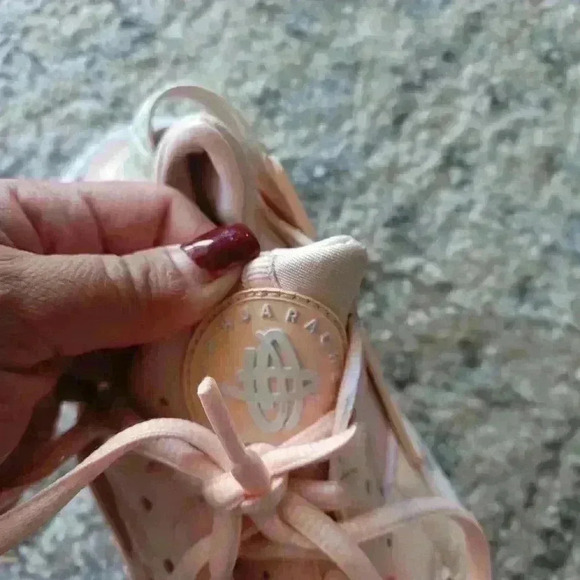 Nike Air Women Huarache Run Sunset TINT/WHITE-GUM 6.5 - Picture 10 of 15